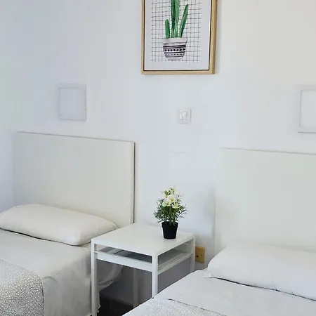 Apartment Camelias C14 *